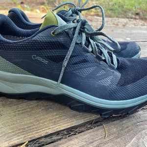 Salomon OUTline Low GTX Hiking Shoes - Women's 8.5